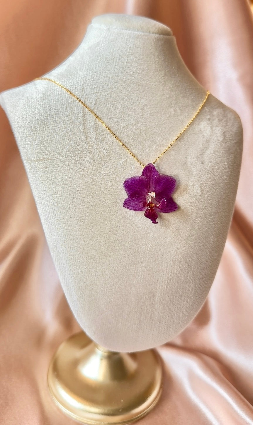 *REAL FLOWER Orchid Necklace Preserved Mini Purple Orchid in Resin 3D Flower Pendant Solid Sterling Silver Chain S925 Hypoallergenic