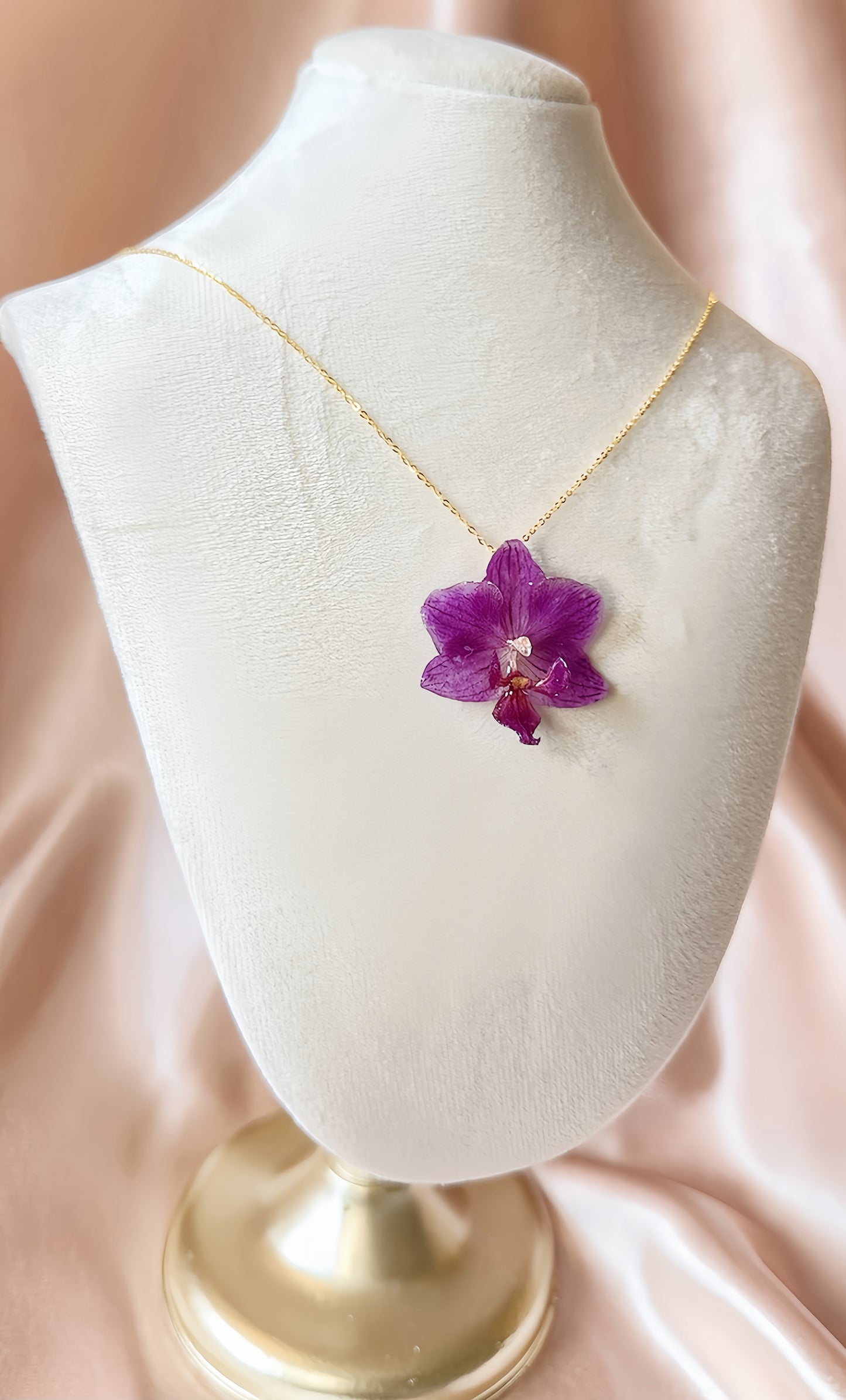 *REAL FLOWER Orchid Necklace Preserved Mini Purple Orchid in Resin 3D Flower Pendant Solid Sterling Silver Chain S925 Hypoallergenic