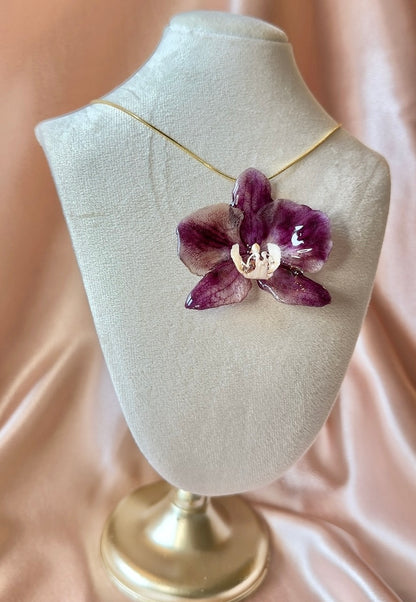 *REAL FLOWER Large Dark Purple Orchid Necklace Preserved Flower in Resin Pendant Orchid on Chain Botanical Floral Necklace