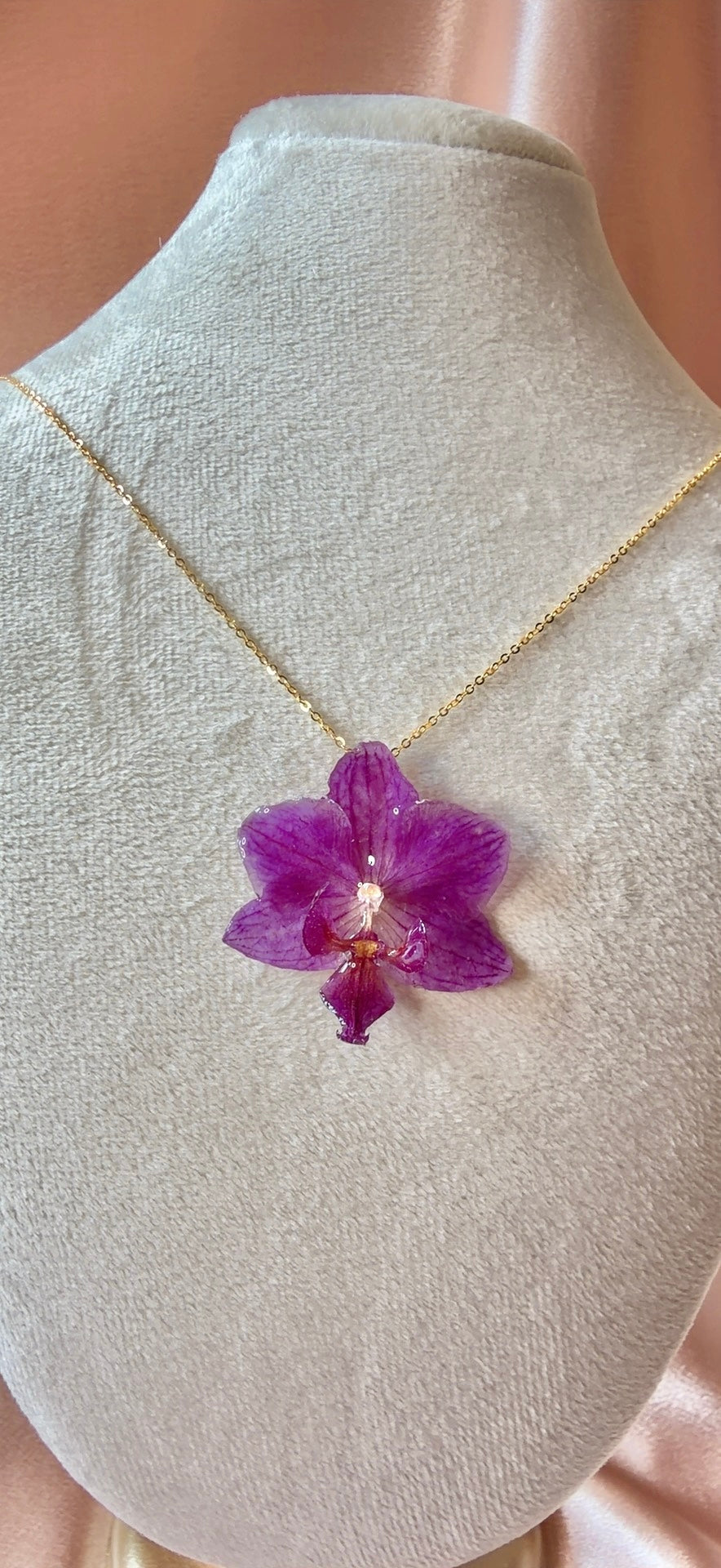 *REAL FLOWER Orchid Necklace Preserved Mini Purple Orchid in Resin 3D Flower Pendant Solid Sterling Silver Chain S925 Hypoallergenic