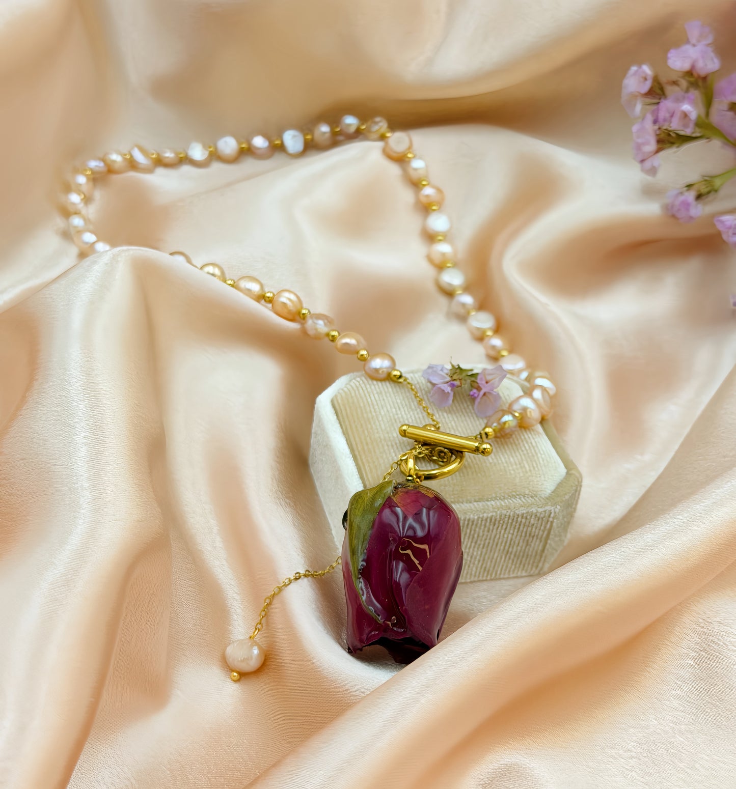 *REAL FLOWER Red Rose Necklace Preserved Flower in Resin Pink Freshwater Cultured Pearls Front Round Closure Hypoallergenic