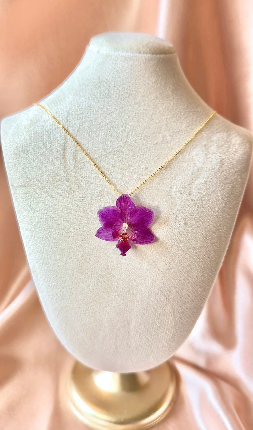 *REAL FLOWER Orchid Necklace Preserved Mini Purple Orchid in Resin 3D Flower Pendant Solid Sterling Silver Chain S925 Hypoallergenic