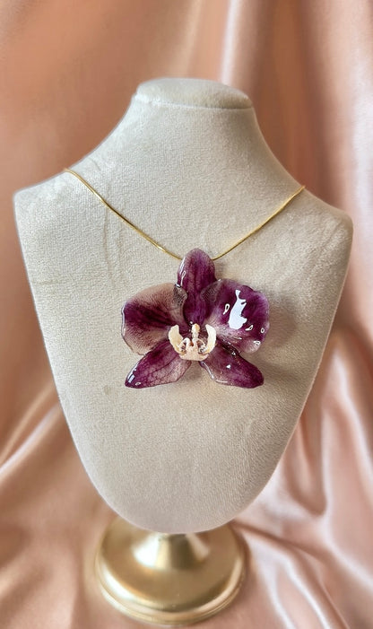 *REAL FLOWER Large Dark Purple Orchid Necklace Preserved Flower in Resin Pendant Orchid on Chain Botanical Floral Necklace